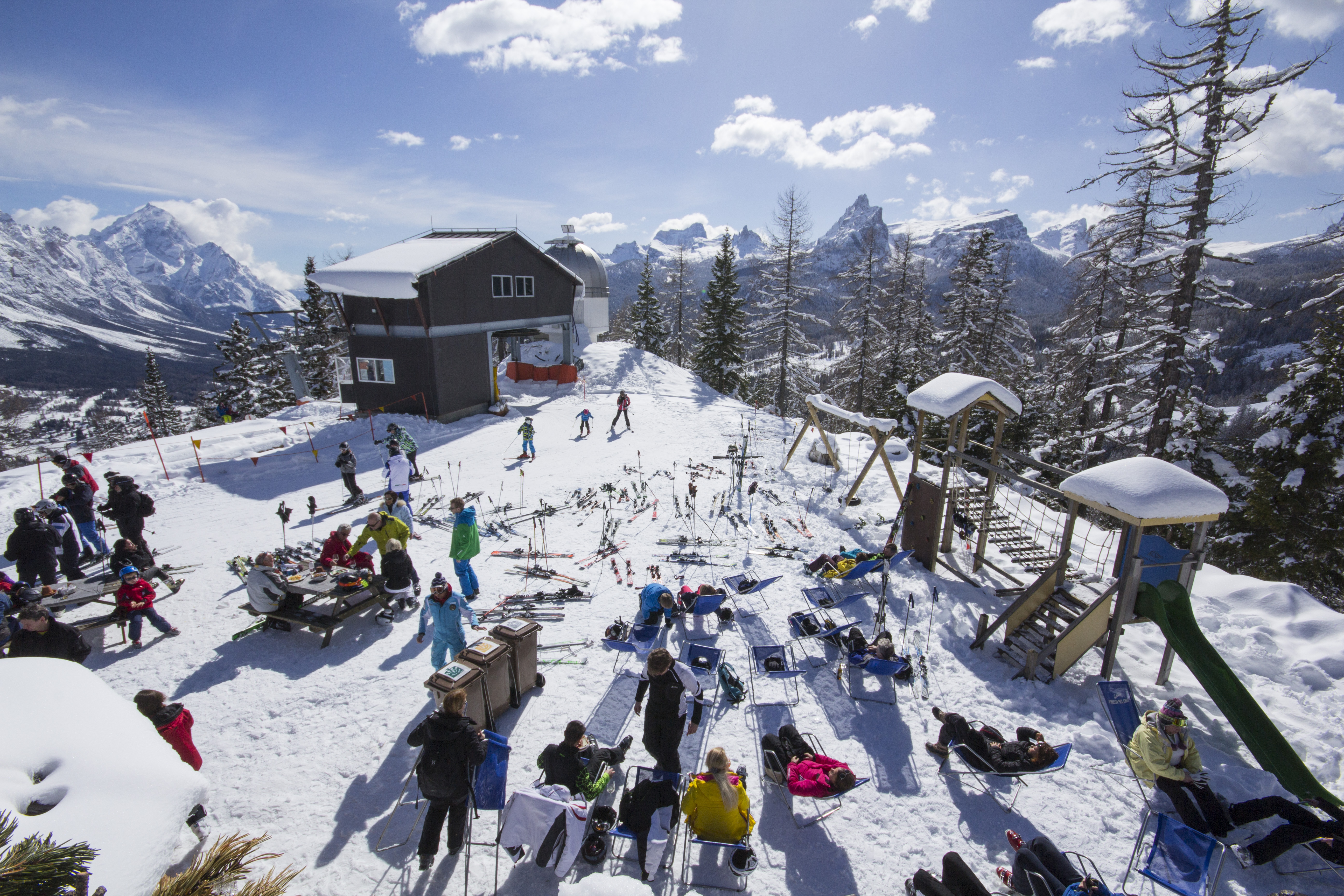 cosa fare in veneto dove sciare in veneto ski area forcella rossa freccia nel cielo belluno cortina d'ampezzo dolomiti tofana sci snowboard 