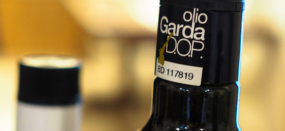 oro del garda premio 2018 veneto olio del veneto food magazine veneto cosa fare in veneto rebecchi articolo olio garda dop olio del garda cosa mangiare in veneto prodotti tipici veneto